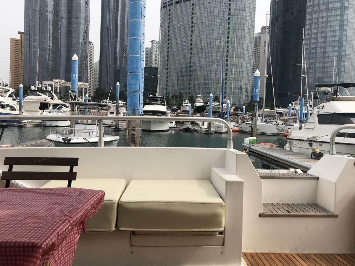 Sea And Yacht Hotell Busan Eksteriør bilde